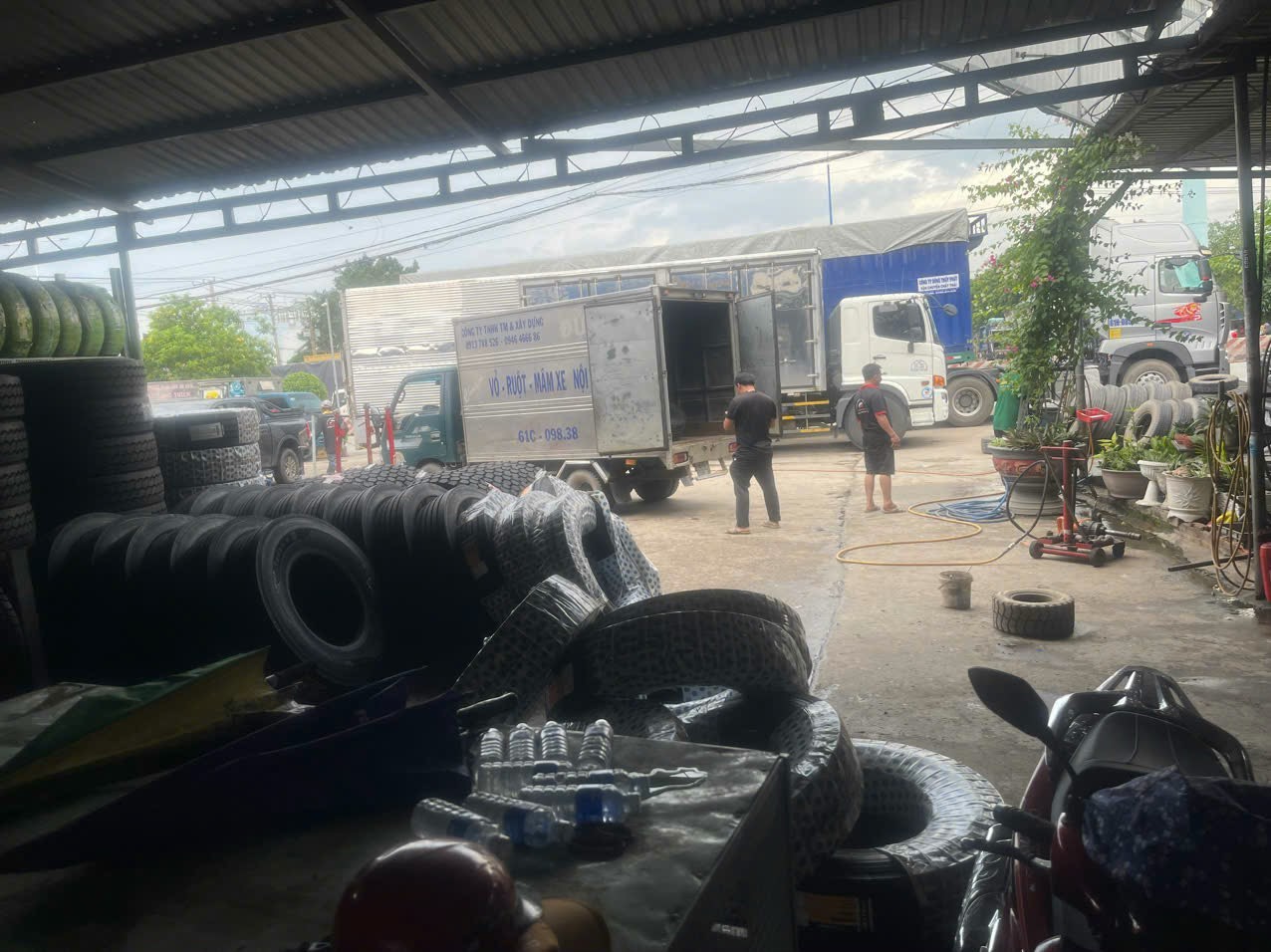 CUNG CẤP LỐP XE TẢI - XE BEN, CONTAINER - LẮP RÁP LƯU ĐỘNG TẬN NƠI - ĐỒNG NAI - HỒ CHÍ MINH